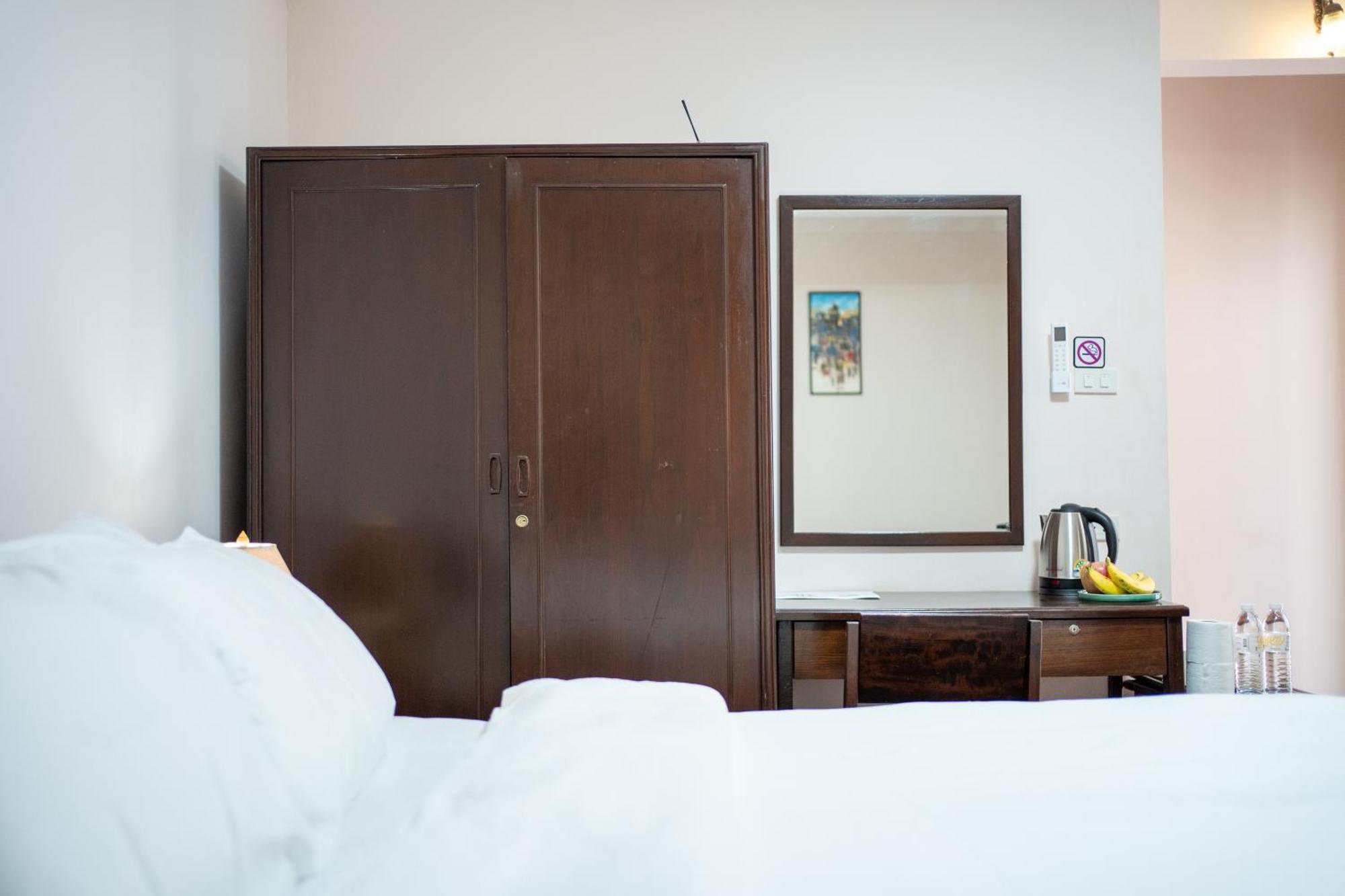 Marhaba House Hotel Chiang Mai Luaran gambar